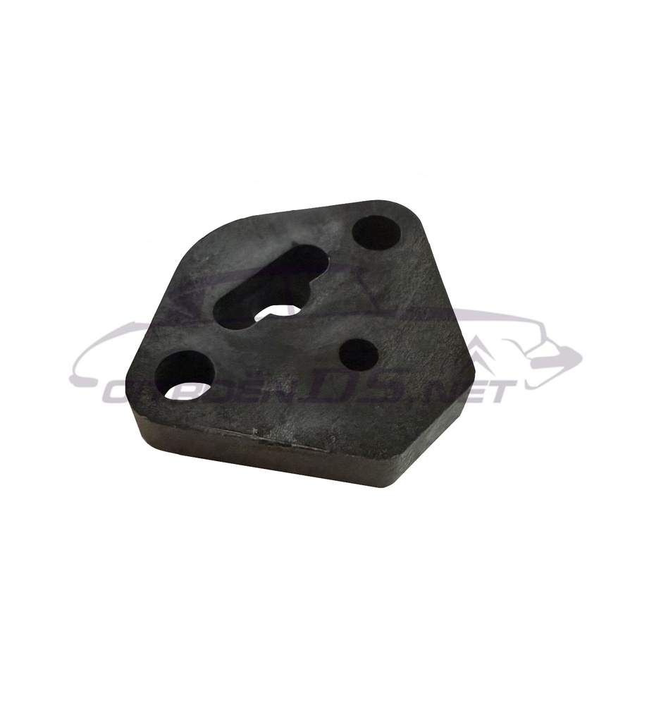 Spacer plate for fuel-pump 1965 -1975