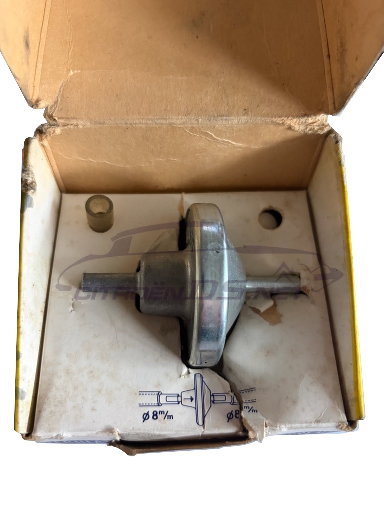 Valvola di ritegno / regolatore di pressione per il tubo del carburante